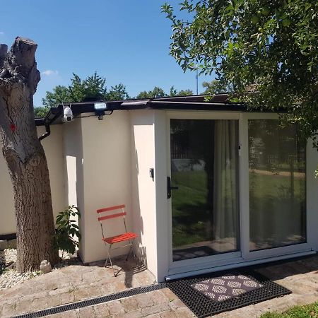 Small House With Parking Villa Prague Exterior photo