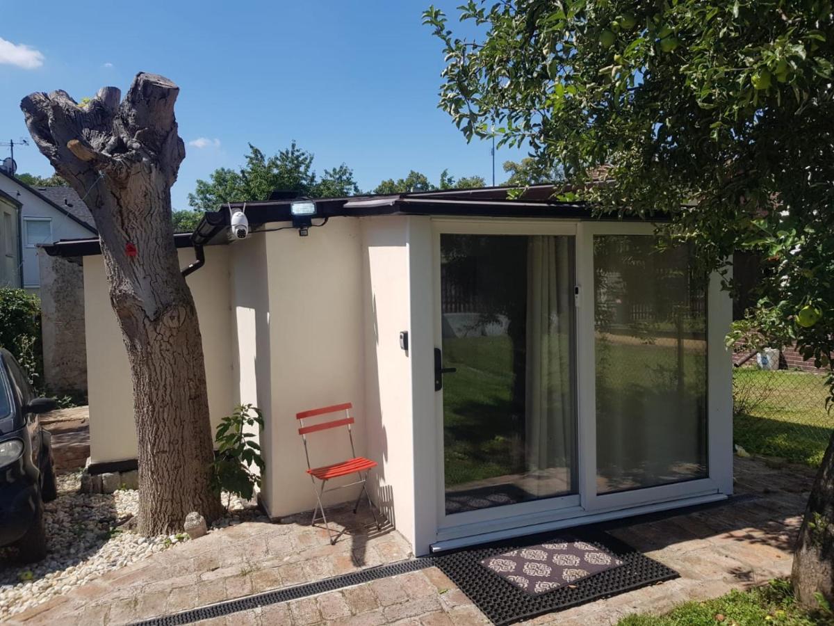 Small House With Parking Villa Prague Exterior photo