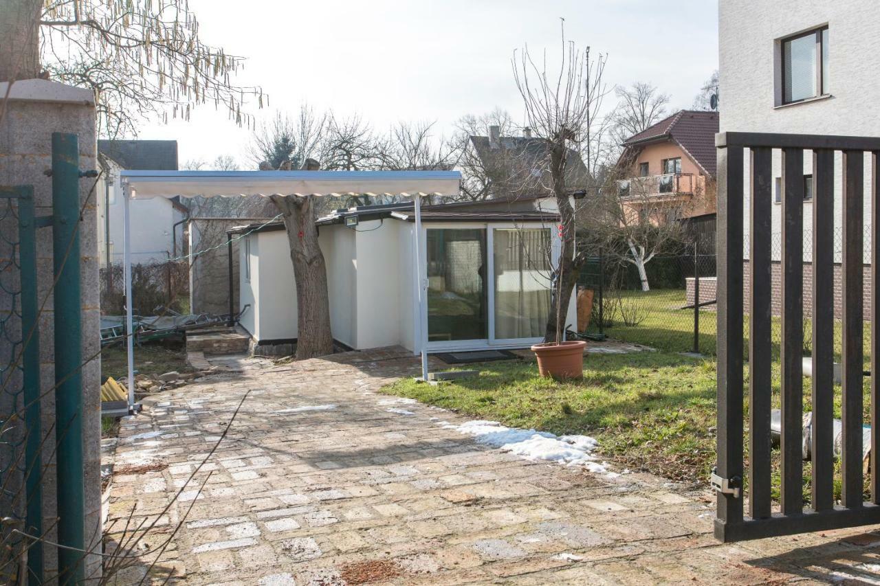 Small House With Parking Villa Prague Exterior photo